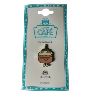 Amuseables Melbie Peach Cake Pin Badge